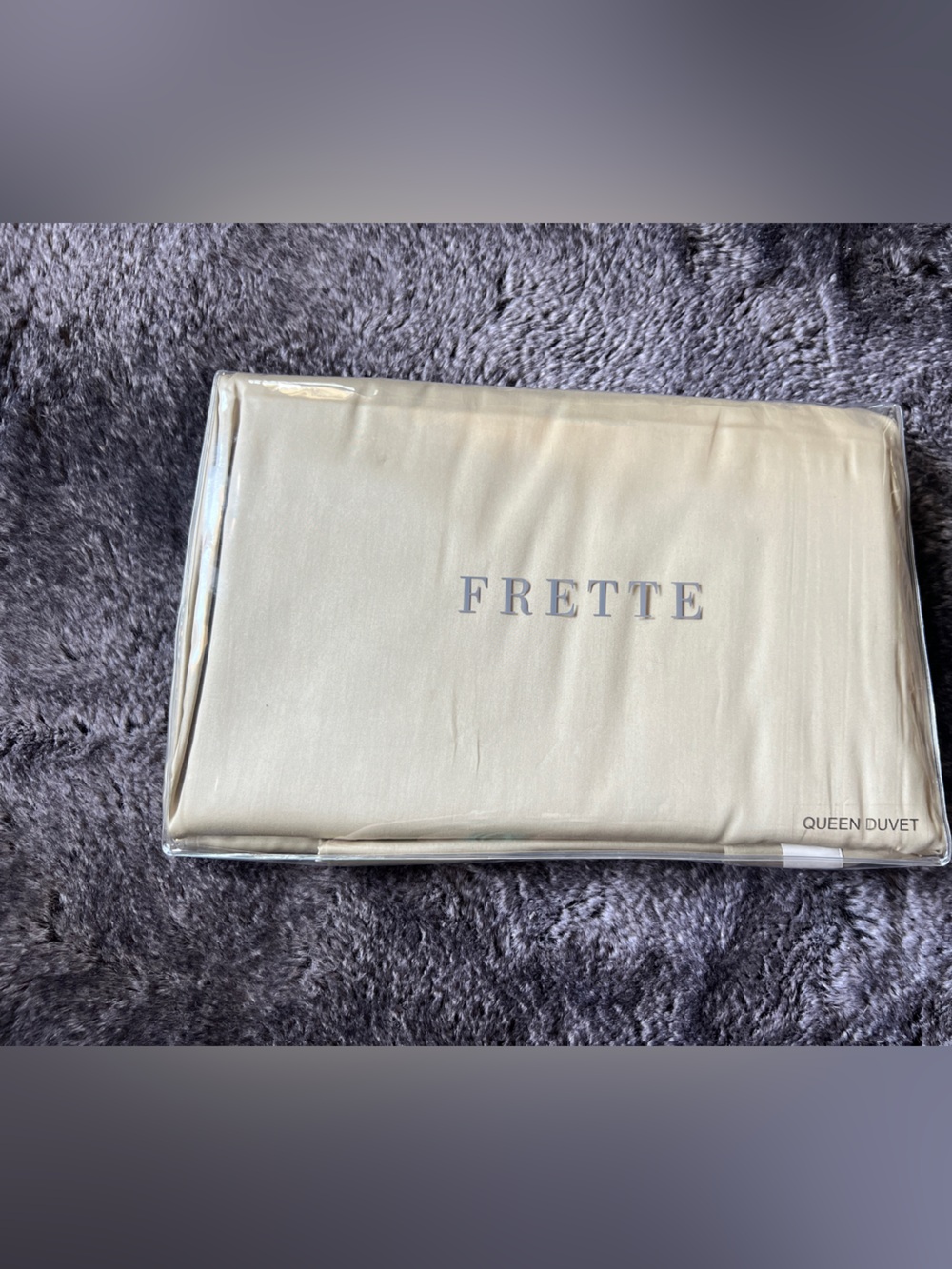 Frette new duvet cover, Queen size, brand new! Olive Green and white Org:$1450